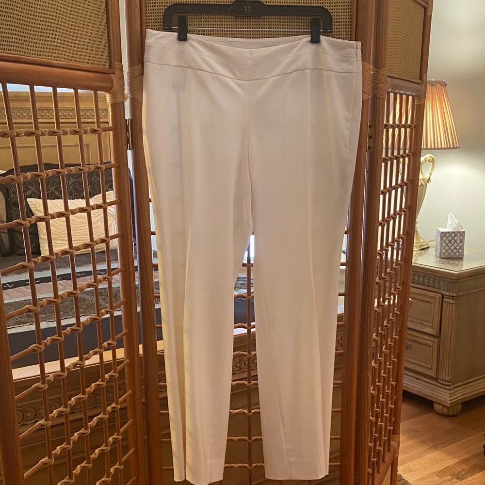 White House Black Market Cream Pants
